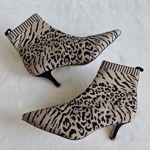 Corso Como Daeyna Booties Animal Print Cheetah Zebra Slip On Boots size 6.5